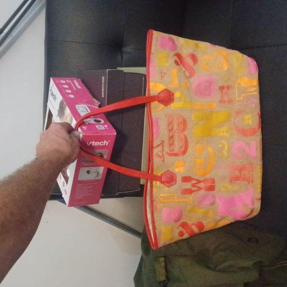 Jonathan Sadler tote